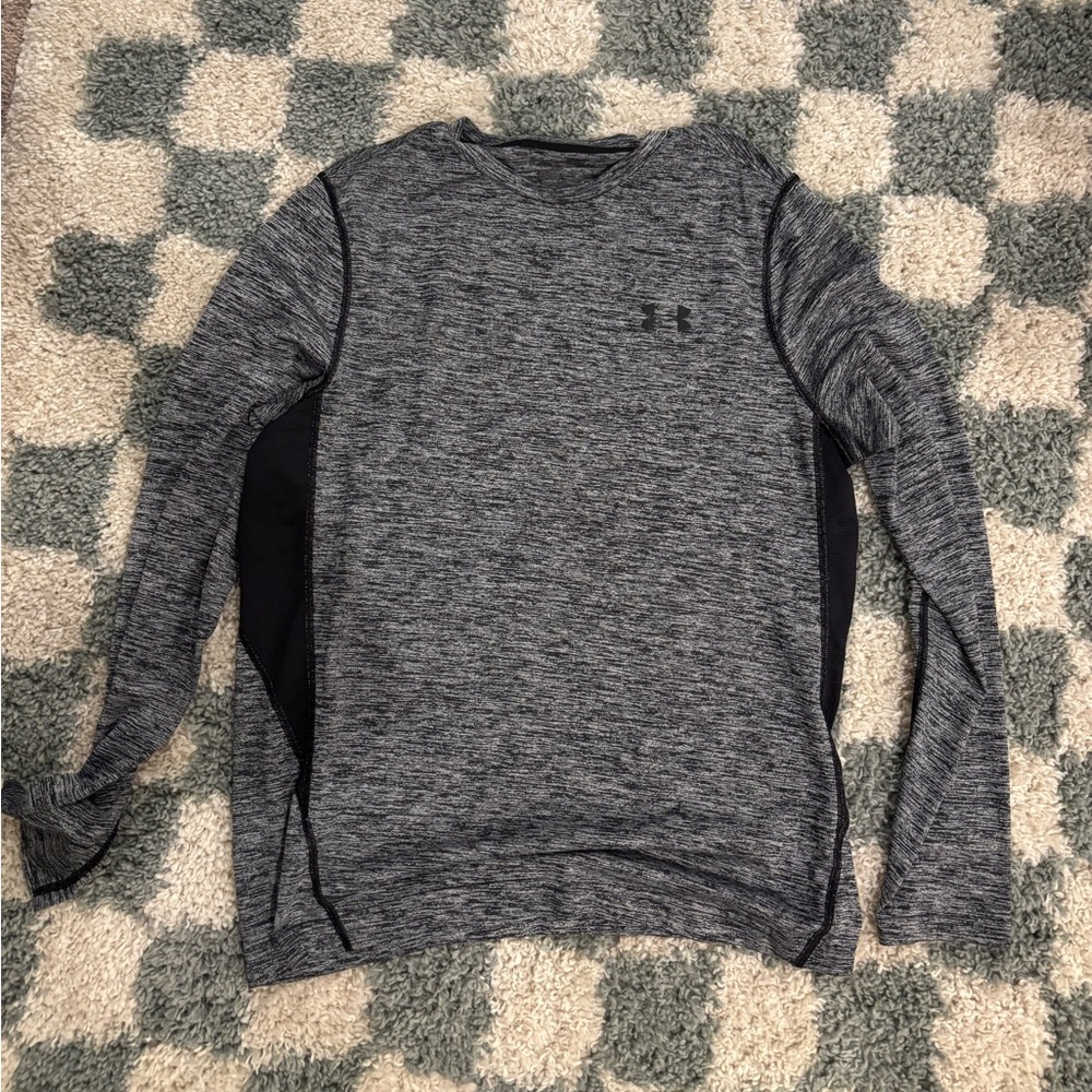 Under Armour Heathered Black Long Sleeve Top